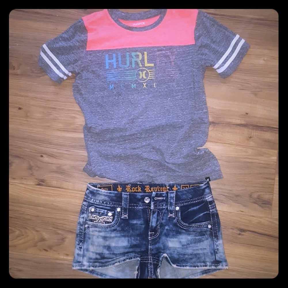 Hurley t shirt